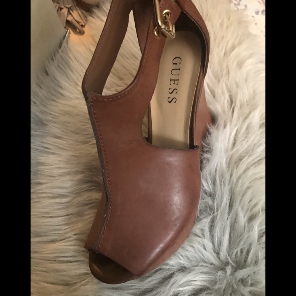 Guess sandals